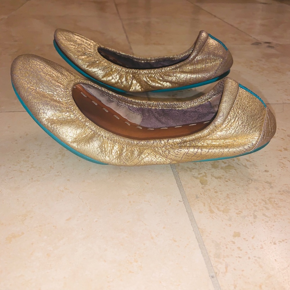 Cracked Gold Tieks Size 9 - Like New!